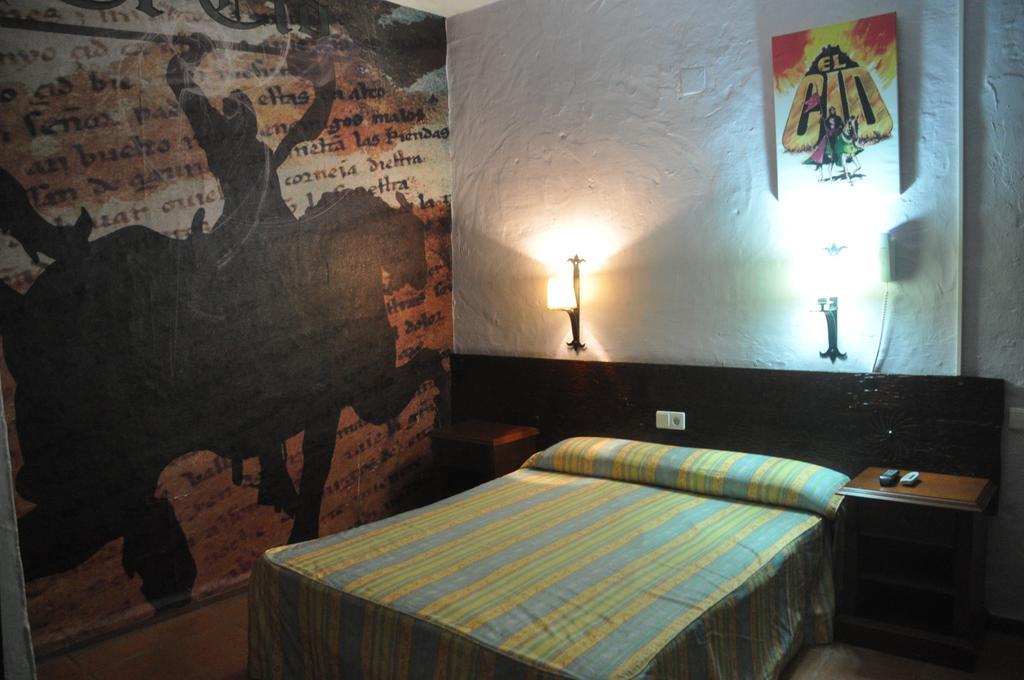 Hostal Tematico El Cid Fuengirola Chambre photo